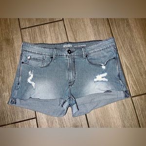 Denizen Levi Shorts Blue & White Stripes